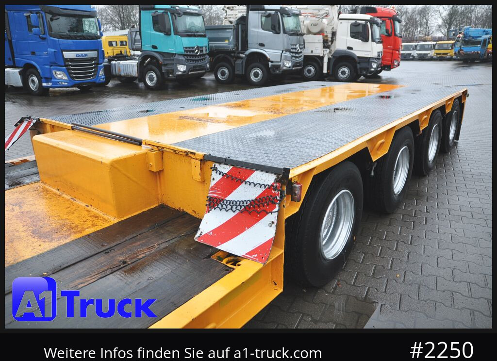 GOLDHOFER 4 Achs Tiefbett, Tieflader, Auffahrrampen, - Nizko noseča polprikolica: slika 2 GOLDHOFER 4 Achs Tiefbett, Tieflader, Auffahrrampen, - Nizko noseča polprikolica: slika 2