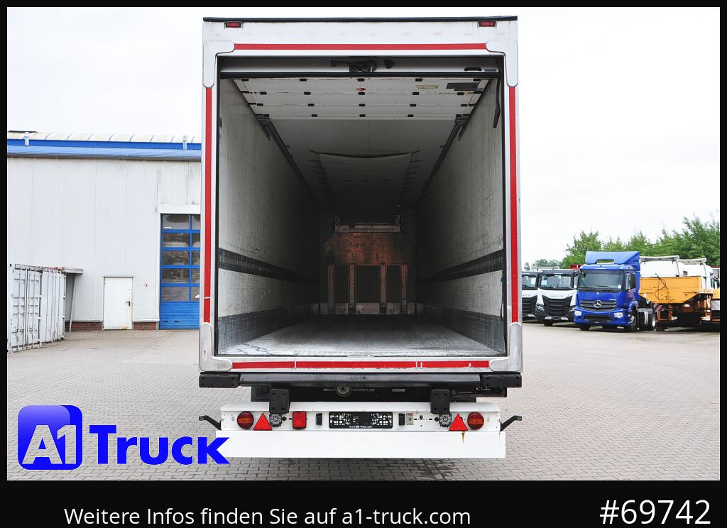 KRONE SDR 27 Carrier 1950, Rolltor, 1 Vorbesitzer - Polprikolica hladilnik: slika 3 KRONE SDR 27 Carrier 1950, Rolltor, 1 Vorbesitzer - Polprikolica hladilnik: slika 3