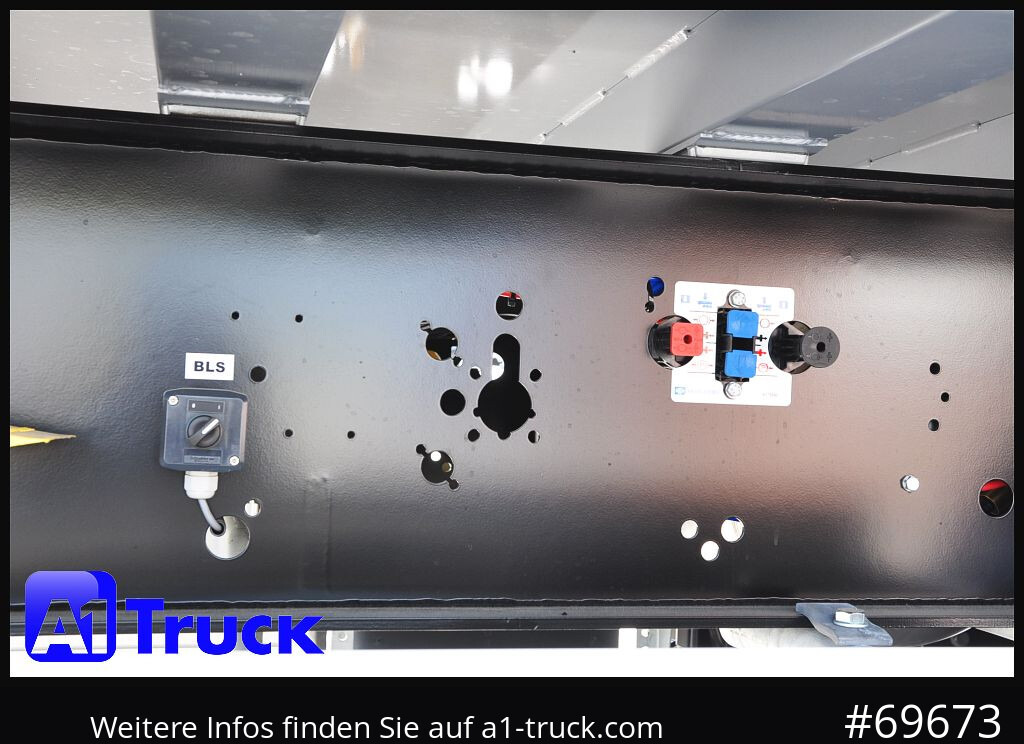 REISCH RHKS, Alu-Kippmulde 54m³, Kombitüren, Alufelgen, Liftachse, - Kiper polprikolica: slika 4 REISCH RHKS, Alu-Kippmulde 54m³, Kombitüren, Alufelgen, Liftachse, - Kiper polprikolica: slika 4