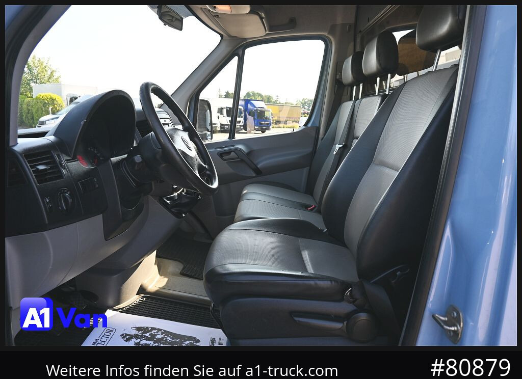 VOLKSWAGEN Crafter 35 L1H2, AHK, Standheizung, Werkstatteinrichtung - Furgon: slika 5 VOLKSWAGEN Crafter 35 L1H2, AHK, Standheizung, Werkstatteinrichtung - Furgon: slika 5