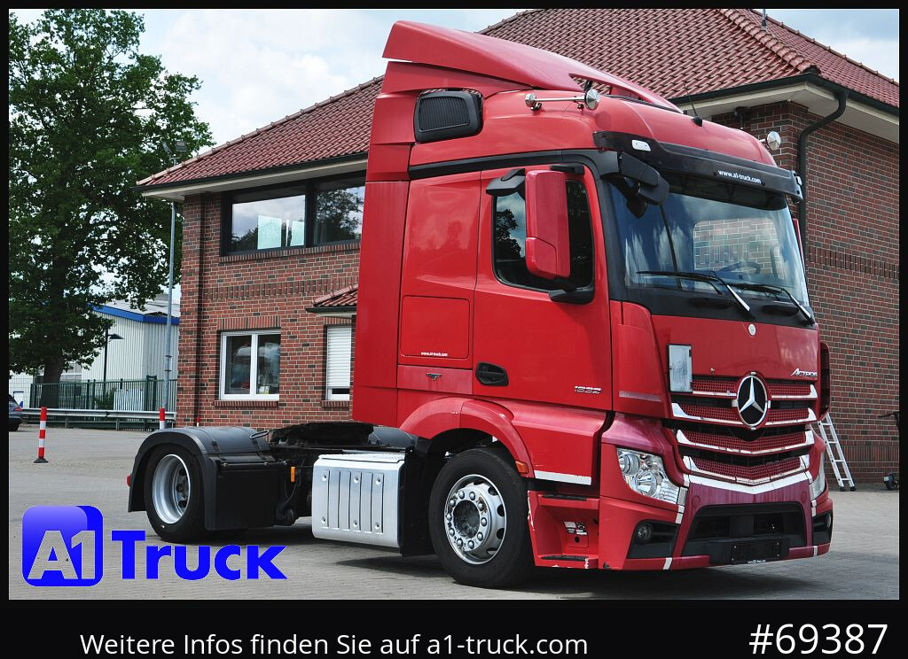 MERCEDES-BENZ Actros 1832, Lowliner, 1 Vorbesitzer - Vlačilec: slika 1 MERCEDES-BENZ Actros 1832, Lowliner, 1 Vorbesitzer - Vlačilec: slika 1