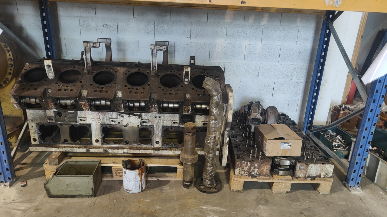 CUMMINS KTA38 MOTORE CUMMINS (BLOCCO CILINDRI) + N.2 TESTATE - Motor in deli za Gradbeni stroj: slika 1 CUMMINS KTA38 MOTORE CUMMINS (BLOCCO CILINDRI) + N.2 TESTATE - Motor in deli za Gradbeni stroj: slika 1