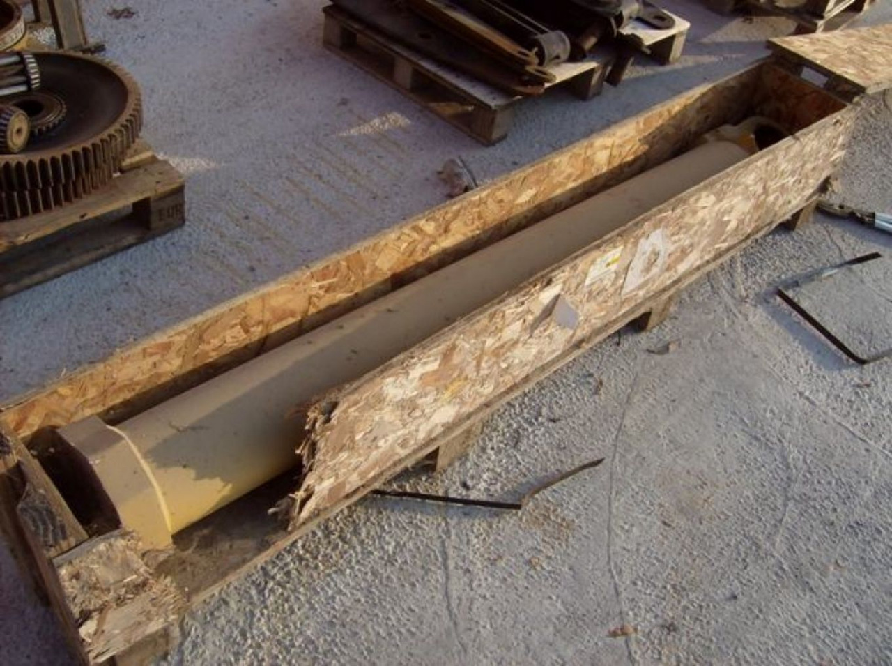 Caterpillar 225 CANNA NUOVA PER CILINDRO STICK - Hidravlični cilinder za Gradbeni stroj: slika 2 Caterpillar 225 CANNA NUOVA PER CILINDRO STICK - Hidravlični cilinder za Gradbeni stroj: slika 2