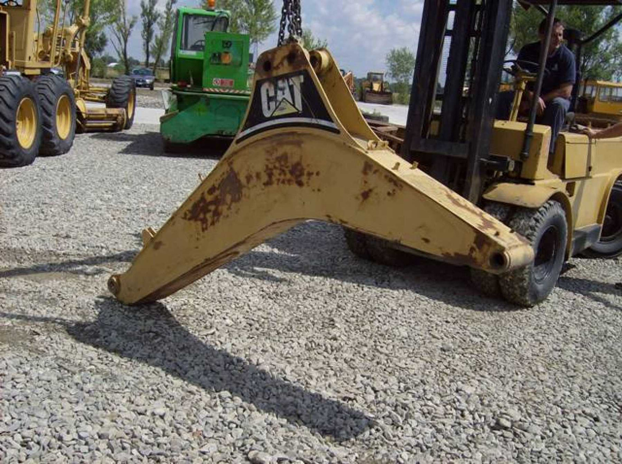 Caterpillar 438C BRACCIO POSTERIORE - Roka za Gradbeni stroj: slika 1 Caterpillar 438C BRACCIO POSTERIORE - Roka za Gradbeni stroj: slika 1