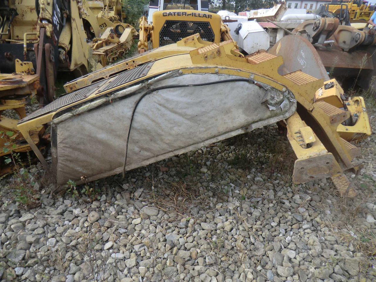 Caterpillar 735 Parafango anteriore destro e sinistro. - Blatnik za Gradbeni stroj: slika 4 Caterpillar 735 Parafango anteriore destro e sinistro. - Blatnik za Gradbeni stroj: slika 4