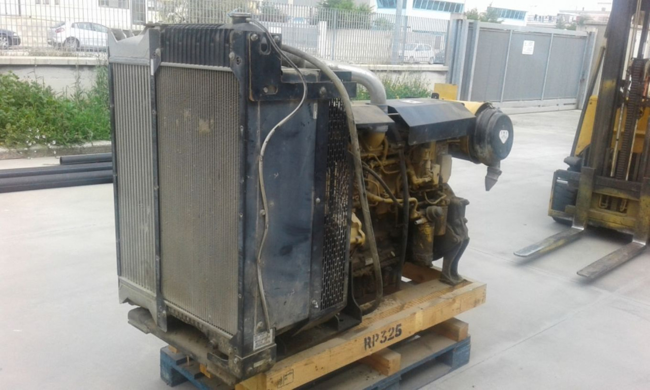 Caterpillar C6.6 Motore usato, nello stato in cui si trova. Preventivo per revisione su richiesta. - Motor za Gradbeni stroj: slika 3 Caterpillar C6.6 Motore usato, nello stato in cui si trova. Preventivo per revisione su richiesta. - Motor za Gradbeni stroj: slika 3