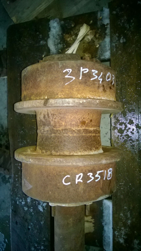 Caterpillar D9G D9H rullo superiore. - Kolesna gosenica za Gradbeni stroj: slika 3 Caterpillar D9G D9H rullo superiore. - Kolesna gosenica za Gradbeni stroj: slika 3