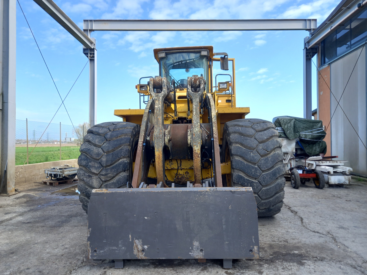 VOLVO L330C - Kolesni nakladalec: slika 4 VOLVO L330C - Kolesni nakladalec: slika 4