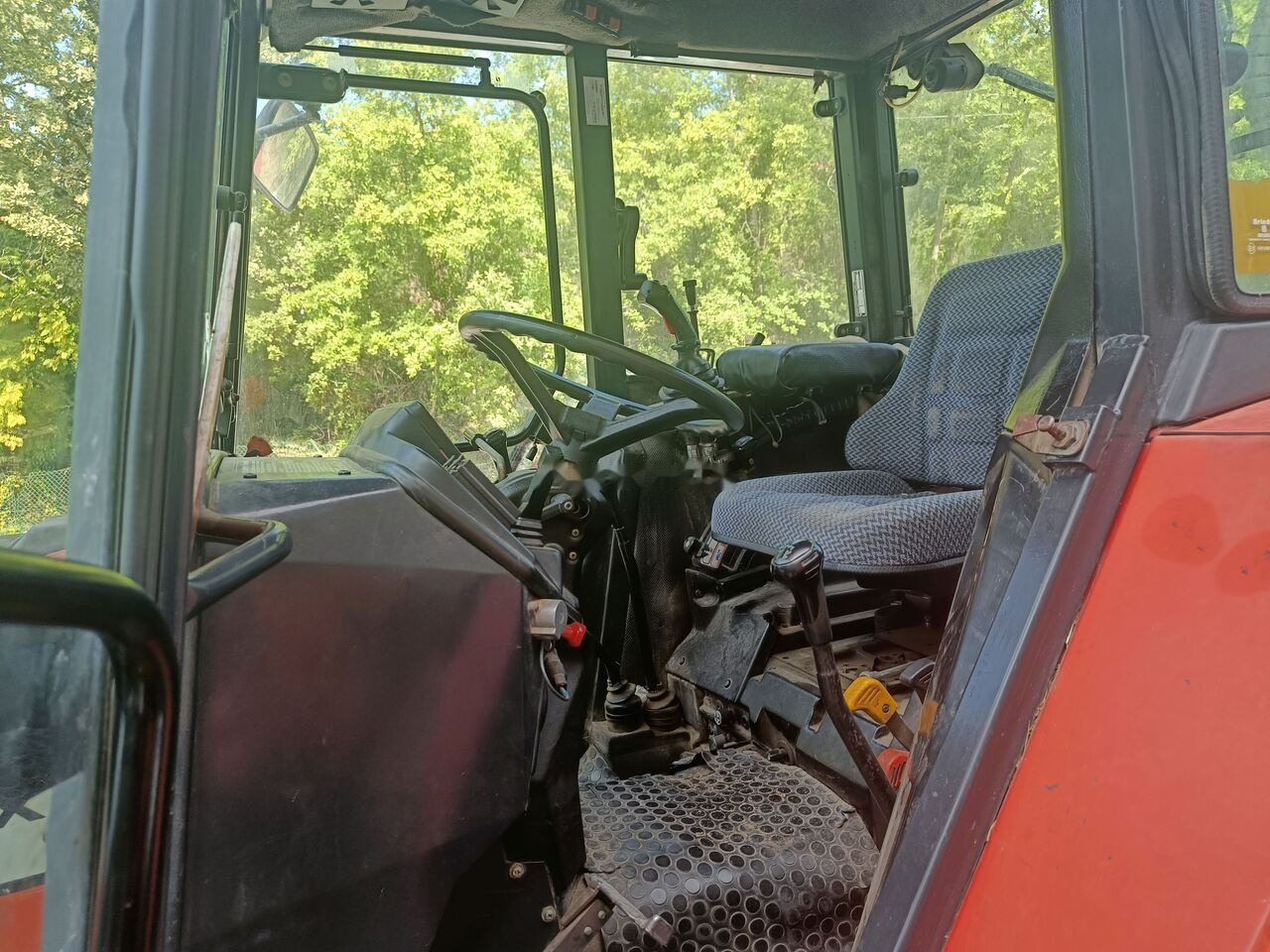 Massey Ferguson 383 - Traktor: slika 5 Massey Ferguson 383 - Traktor: slika 5