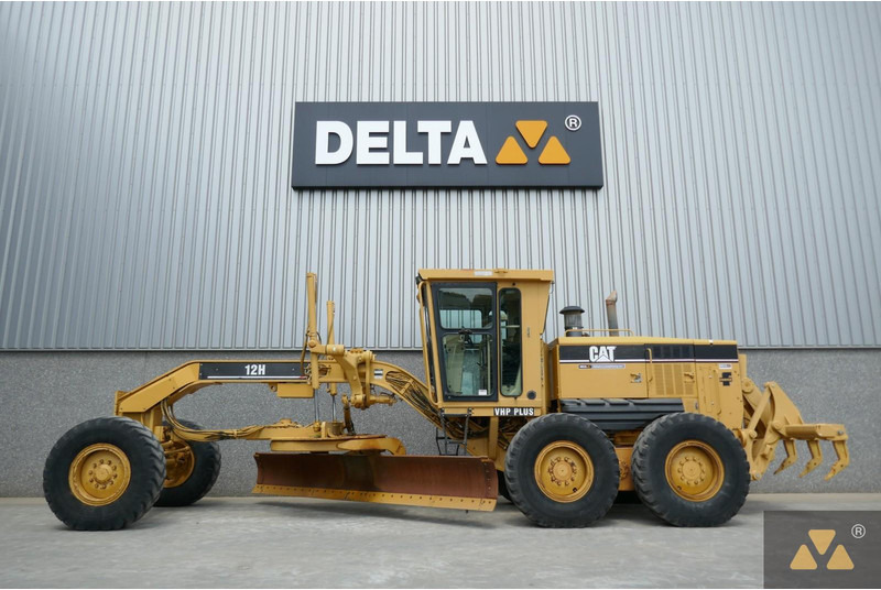 Caterpillar 12H - Greder: slika 1 Caterpillar 12H - Greder: slika 1