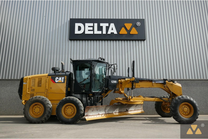 Caterpillar 12M3 - Greder: slika 2 Caterpillar 12M3 - Greder: slika 2