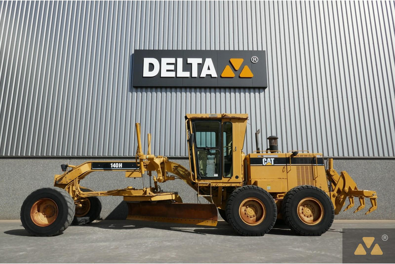 Caterpillar 140H - Greder: slika 1 Caterpillar 140H - Greder: slika 1