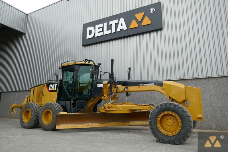 Caterpillar 140M - Greder: slika 3 Caterpillar 140M - Greder: slika 3