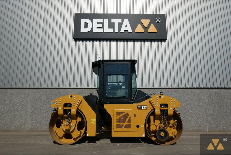Caterpillar CB13 - Valjar: slika 2 Caterpillar CB13 - Valjar: slika 2