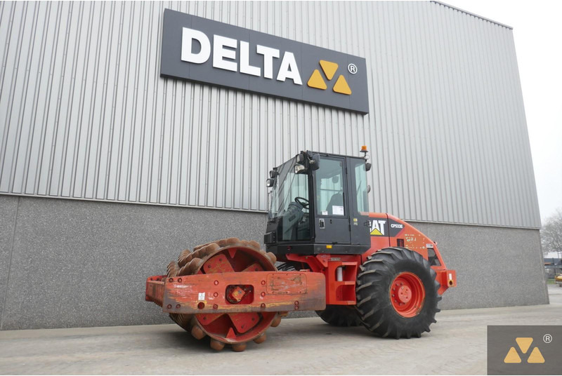 Caterpillar CP533E - Valjar: slika 4 Caterpillar CP533E - Valjar: slika 4