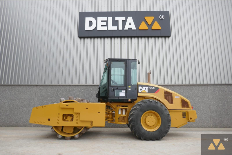 Caterpillar CP76 - Valjar: slika 1 Caterpillar CP76 - Valjar: slika 1