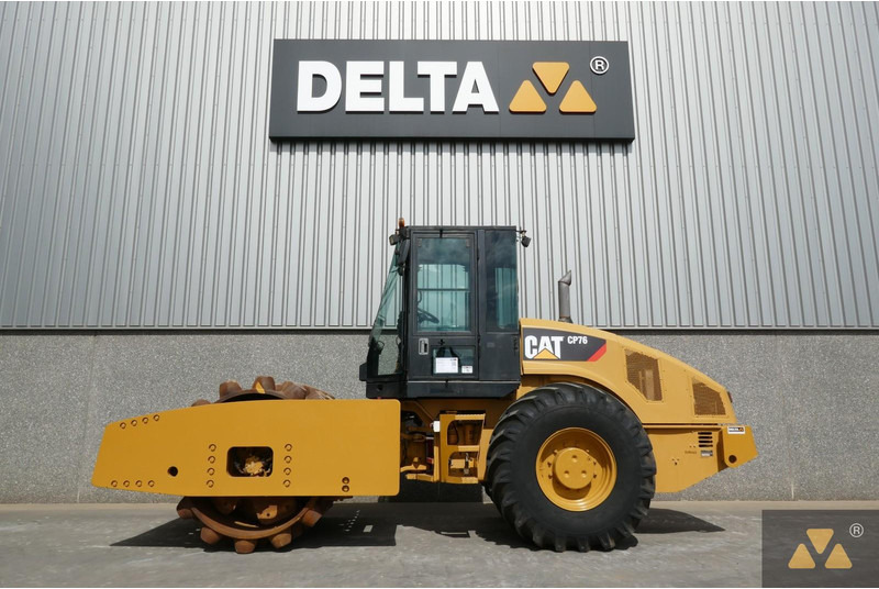 Caterpillar CP76 - Valjar: slika 1 Caterpillar CP76 - Valjar: slika 1