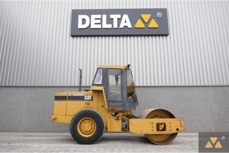 Caterpillar CS433C - Valjar: slika 2 Caterpillar CS433C - Valjar: slika 2