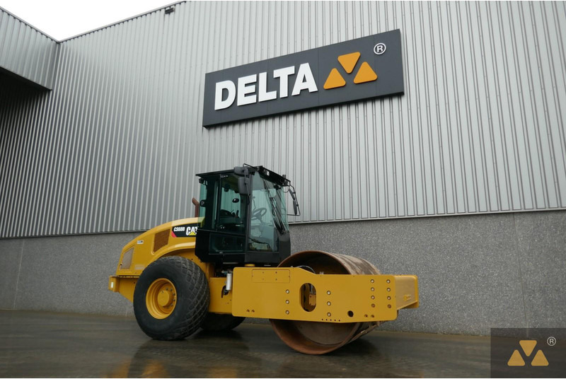 Caterpillar CS68B - Valjar: slika 3 Caterpillar CS68B - Valjar: slika 3