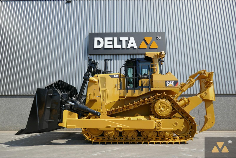 Caterpillar D9T - Buldožer: slika 1 Caterpillar D9T - Buldožer: slika 1
