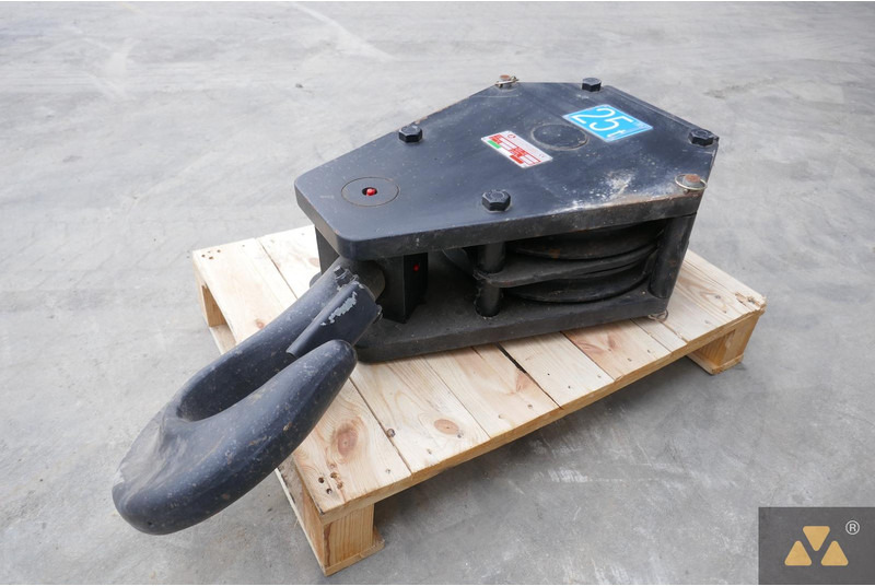 O.F.S. Hookblock 25T - Polagalec cevi: slika 3 O.F.S. Hookblock 25T - Polagalec cevi: slika 3