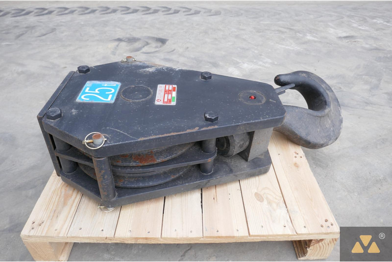 O.F.S. Hookblock 25T - Polagalec cevi: slika 2 O.F.S. Hookblock 25T - Polagalec cevi: slika 2
