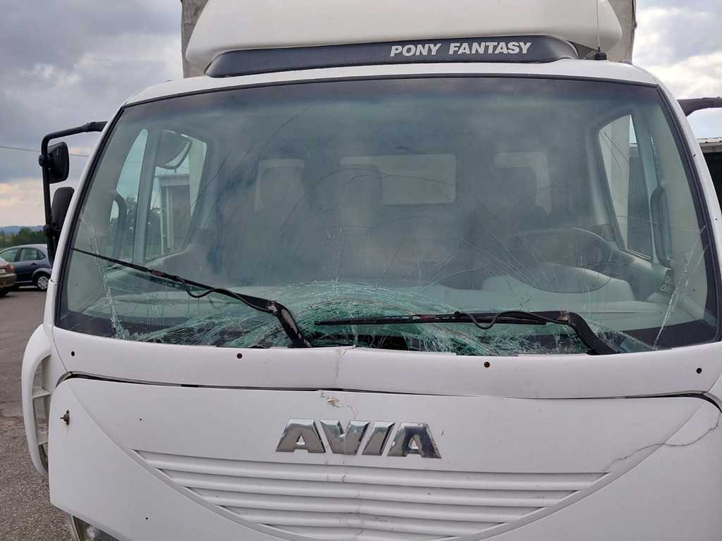 Avia D90, EURO 3, SIDES, HYDRAULIC FRONT - Tovornjak s ponjavo: slika 4 Avia D90, EURO 3, SIDES, HYDRAULIC FRONT - Tovornjak s ponjavo: slika 4