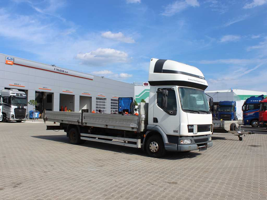DAF LF 45.180, SLEEPING BODY, EURO 3, TIRES 80% - Tovornjak s kesonom: slika 3 DAF LF 45.180, SLEEPING BODY, EURO 3, TIRES 80% - Tovornjak s kesonom: slika 3