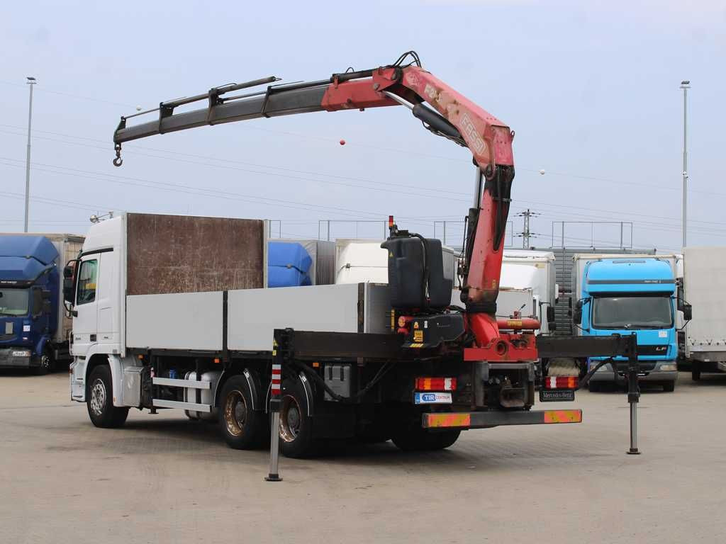 Mercedes-Benz Actros 2644, 6X4, EURO 4, CRANE FASSI F210 - Tovornjak z dvigalom: slika 4 Mercedes-Benz Actros 2644, 6X4, EURO 4, CRANE FASSI F210 - Tovornjak z dvigalom: slika 4