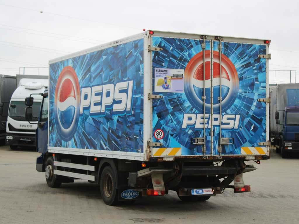 Renault MIDLUM 160.10, EURO 4, HYDRAULIC FRONT, TIRE 80% - Tovornjak zabojnik: slika 5 Renault MIDLUM 160.10, EURO 4, HYDRAULIC FRONT, TIRE 80% - Tovornjak zabojnik: slika 5