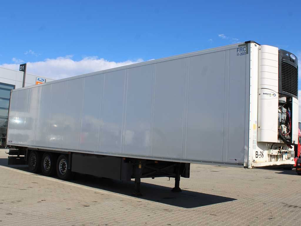 Schmitz Cargobull SKO 24/L - 13.4 FP 60 COOL, CARRIER 6760mth - Polprikolica zabojnik: slika 2 Schmitz Cargobull SKO 24/L - 13.4 FP 60 COOL, CARRIER 6760mth - Polprikolica zabojnik: slika 2