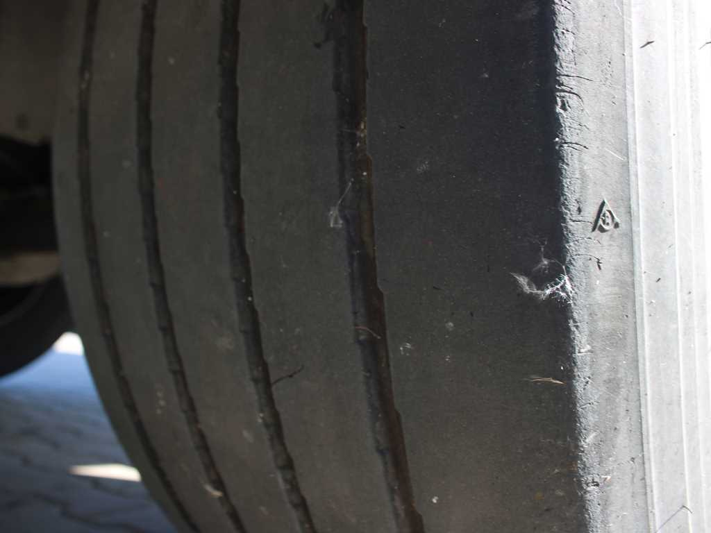 Prikolica hladilnik Svan CHT 202, CARRIER SUPRA 850 U, ELECTRIC CONNECTION: slika 14 Prikolica hladilnik Svan CHT 202, CARRIER SUPRA 850 U, ELECTRIC CONNECTION: slika 14