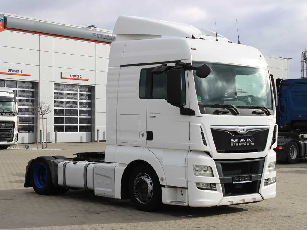 MAN TGX 18.440, LOW DECK, EURO 6 - Vlačilec: slika 3 MAN TGX 18.440, LOW DECK, EURO 6 - Vlačilec: slika 3
