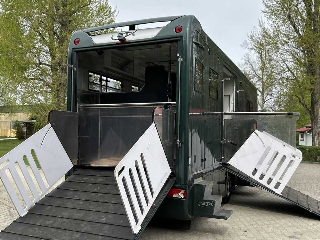 Volvo STX FL, 6 PEOPLE, 5 HORSES, CAMERA, 2X TAIL LIFT - Tovornjak za prevoz konj: slika 5 Volvo STX FL, 6 PEOPLE, 5 HORSES, CAMERA, 2X TAIL LIFT - Tovornjak za prevoz konj: slika 5