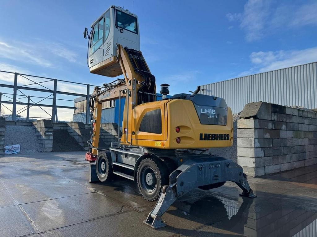 Liebherr LH 18 M - Bager za prekladanje primarnih/ Sekundarnih surovin: slika 3 Liebherr LH 18 M - Bager za prekladanje primarnih/ Sekundarnih surovin: slika 3