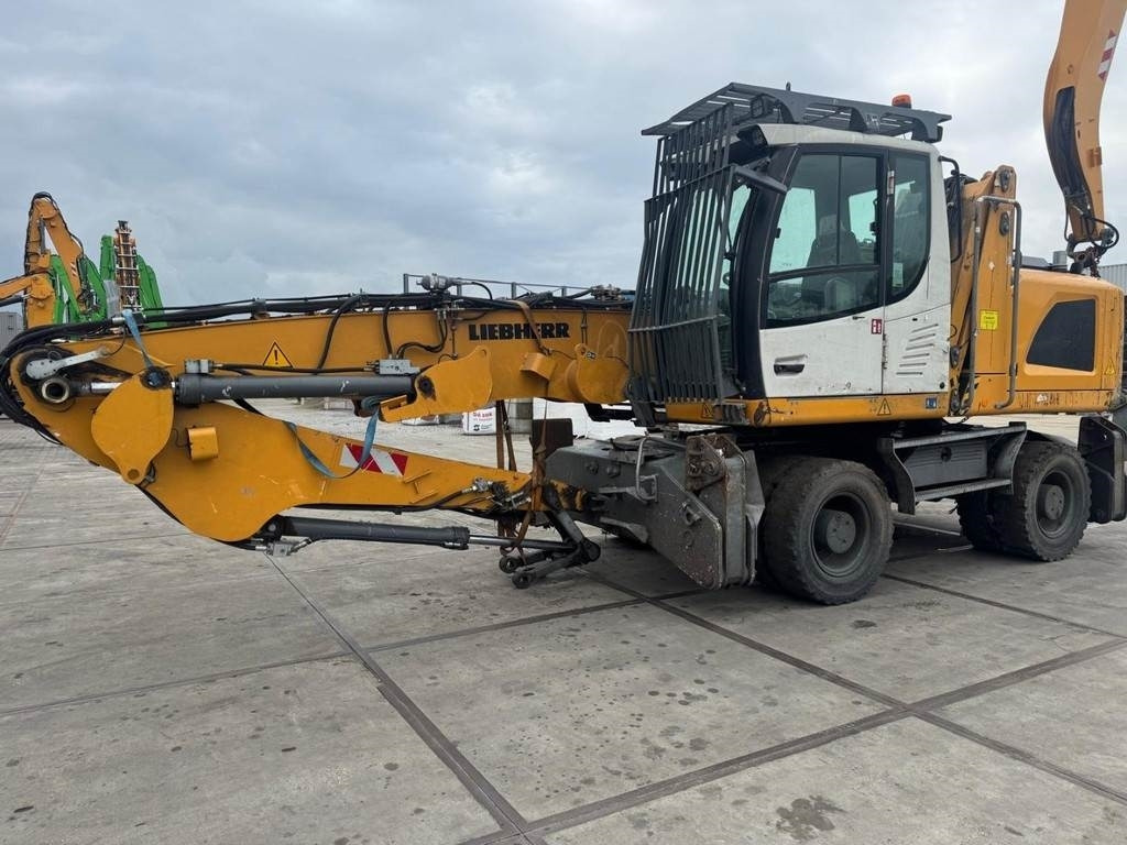 Liebherr LH 22 M - Bager za prekladanje primarnih/ Sekundarnih surovin: slika 2 Liebherr LH 22 M - Bager za prekladanje primarnih/ Sekundarnih surovin: slika 2