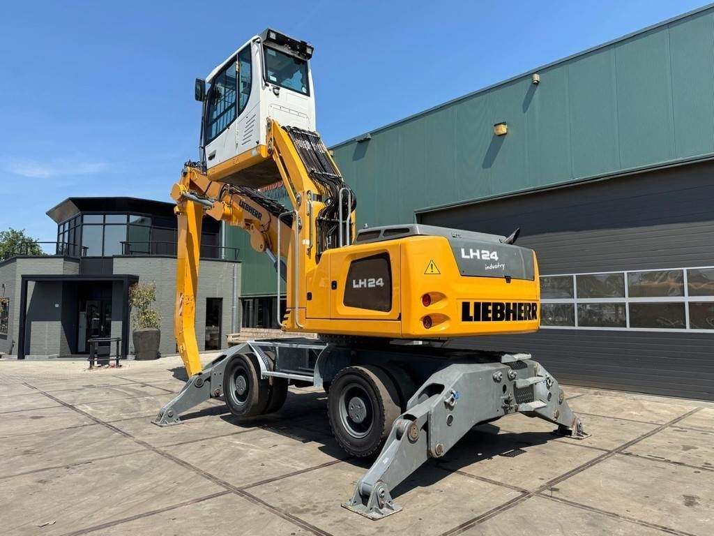 Liebherr LH 24 M - Bager za prekladanje primarnih/ Sekundarnih surovin: slika 3 Liebherr LH 24 M - Bager za prekladanje primarnih/ Sekundarnih surovin: slika 3