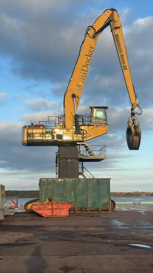 Multi Docker CH85 - 385CL - 365CL - Bager za prekladanje primarnih/ Sekundarnih surovin: slika 2 Multi Docker CH85 - 385CL - 365CL - Bager za prekladanje primarnih/ Sekundarnih surovin: slika 2