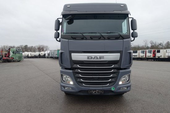 DAF FAT XF 510 mit Penz Ladekran 15Z8.70 inkl. Holzgreifer 6x4 - Tovornjak za prevoz lesa: slika 2 DAF FAT XF 510 mit Penz Ladekran 15Z8.70 inkl. Holzgreifer 6x4 - Tovornjak za prevoz lesa: slika 2