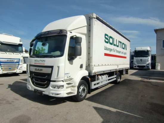 DAF LF 260 16 Tonner Plane mit LBW, Automatik, E6, - Tovornjak s ponjavo: slika 1 DAF LF 260 16 Tonner Plane mit LBW, Automatik, E6, - Tovornjak s ponjavo: slika 1