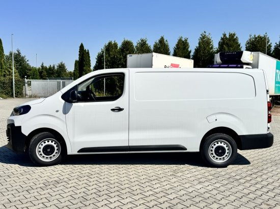 Fiat Scudo M BlueDHi 120 6-Gang - Furgon: slika 2 Fiat Scudo M BlueDHi 120 6-Gang - Furgon: slika 2