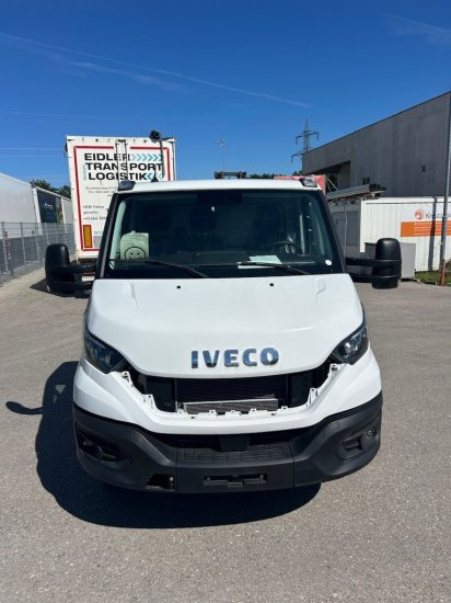 Iveco Daily 40 - 180 Fahrgestell, E6 Ohne Motor/Ohne Getriebe - Tovornjak-šasija: slika 2 Iveco Daily 40 - 180 Fahrgestell, E6 Ohne Motor/Ohne Getriebe - Tovornjak-šasija: slika 2