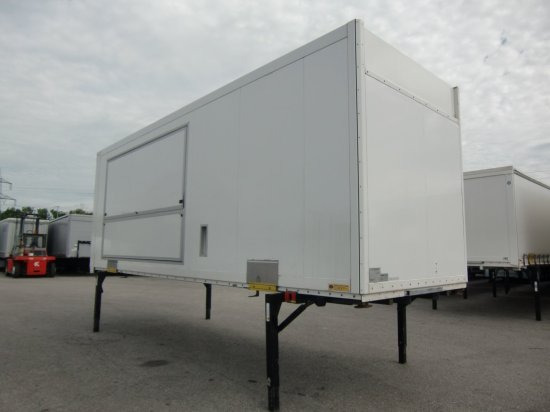 Krone Wechselpritsche 7,30 Meter Koffer Spezialaufbau, mobiler Messestand - Gradbeni kontejner: slika 3 Krone Wechselpritsche 7,30 Meter Koffer Spezialaufbau, mobiler Messestand - Gradbeni kontejner: slika 3