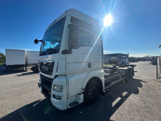 MAN TGX 26.440 BDF, XXL, Retarder, Automatik, E6, Liftachse, Motorschaden, Kurbelwellenschaden - Kontejnerski tovornjak/ Tovornjak z zamenljivim tovoriščem: slika 3 MAN TGX 26.440 BDF, XXL, Retarder, Automatik, E6, Liftachse, Motorschaden, Kurbelwellenschaden - Kontejnerski tovornjak/ Tovornjak z zamenljivim tovoriščem: slika 3