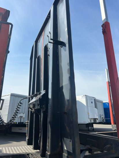 Schwarzmüller Holzauflieger 6 Rungenpaare, BPW-Achsen - Polprikolica za prevoz lesa: slika 2 Schwarzmüller Holzauflieger 6 Rungenpaare, BPW-Achsen - Polprikolica za prevoz lesa: slika 2