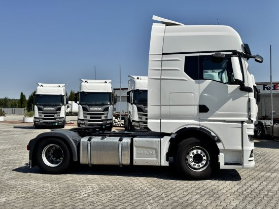 MAN TGX 18.520 4x2 Standklima NEW MODEL EURO6 - Vlačilec: slika 3 MAN TGX 18.520 4x2 Standklima NEW MODEL EURO6 - Vlačilec: slika 3