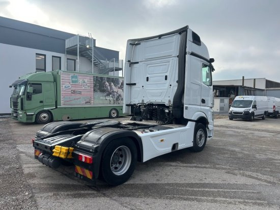 Mercedes-Benz 1851 Gigaspace, Retarder, Mirror-Cam, E6 - Vlačilec: slika 4 Mercedes-Benz 1851 Gigaspace, Retarder, Mirror-Cam, E6 - Vlačilec: slika 4