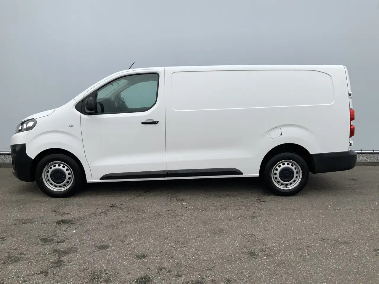 Citroen Jumpy 2.0 BlueHDI 120 XL Club Airco Cruise Navi 3 Zits E - Mali kombi: slika 4 Citroen Jumpy 2.0 BlueHDI 120 XL Club Airco Cruise Navi 3 Zits E - Mali kombi: slika 4