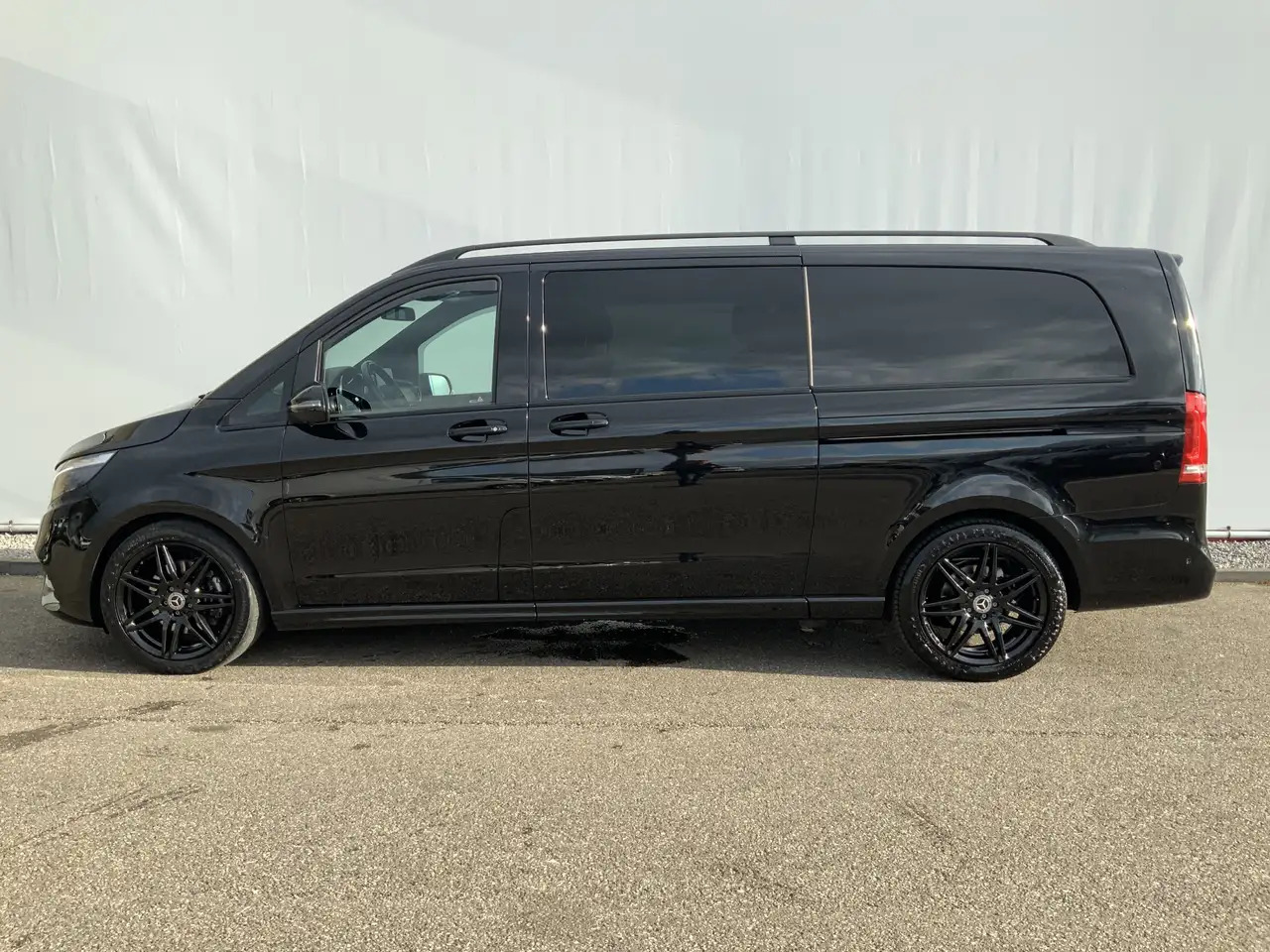 Mercedes-Benz V 300 300d Extra Lang Dub Cab Autom. Avantgarde Edition - Drugi stroj: slika 5 Mercedes-Benz V 300 300d Extra Lang Dub Cab Autom. Avantgarde Edition - Drugi stroj: slika 5