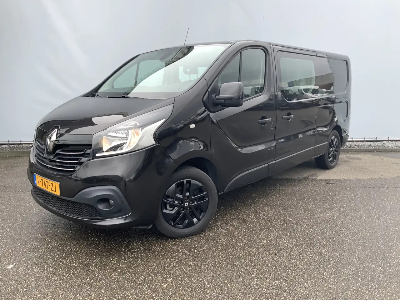 Renault Trafic 1.6 dCi T29 L2H1 Dub Cab 5 Zits Airco Cruise Navi - Drugi stroj: slika 1 Renault Trafic 1.6 dCi T29 L2H1 Dub Cab 5 Zits Airco Cruise Navi - Drugi stroj: slika 1